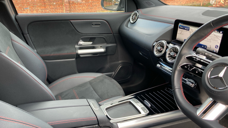 Mercedes-Benz Eqa 350 4M 215kW AMG Line Executive 66.5kWh 5dr At Electric Hatchback